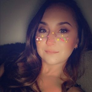 Meet your Posher, Candice